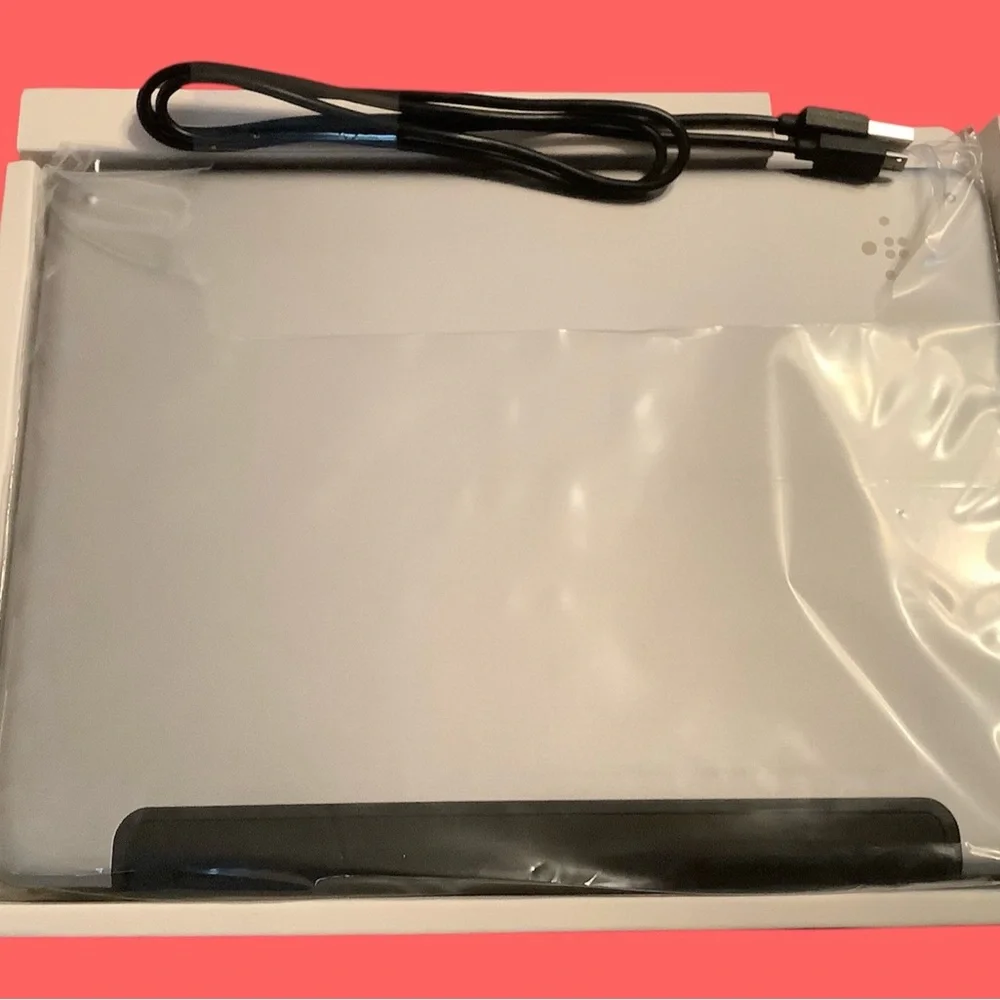Brand New Belkin QODE Ultimate Keyboard Case iPad Air 1st Gen - original packing
